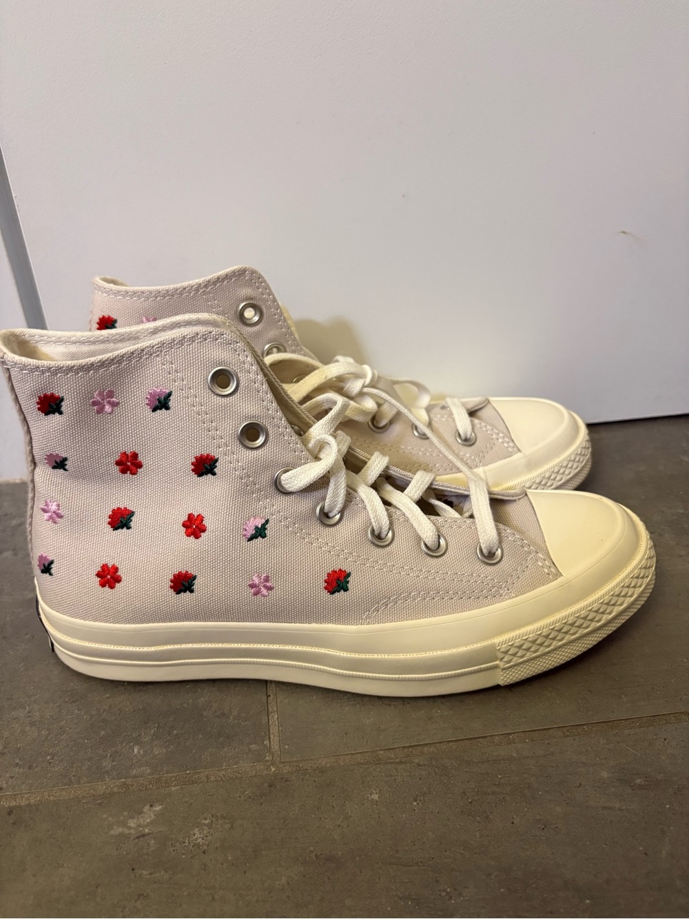 Converse Chuck Taylor Gray Sneakers with Floral Embroidery